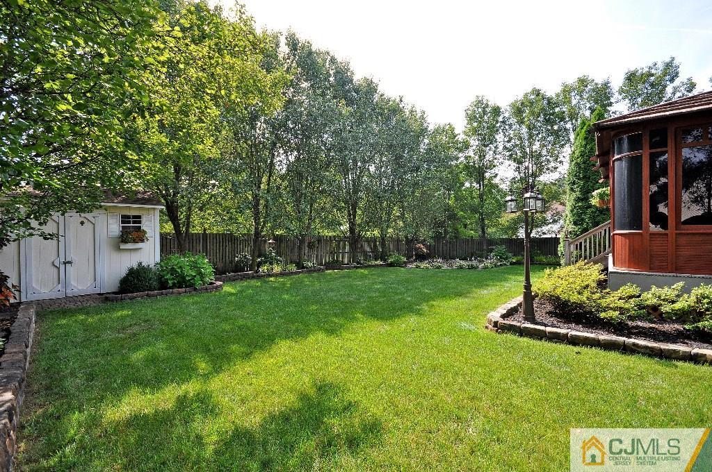 31 La Valencia Road Old Bridge, NJ 08857 - Photo 21 of 25 Gallery Image 21