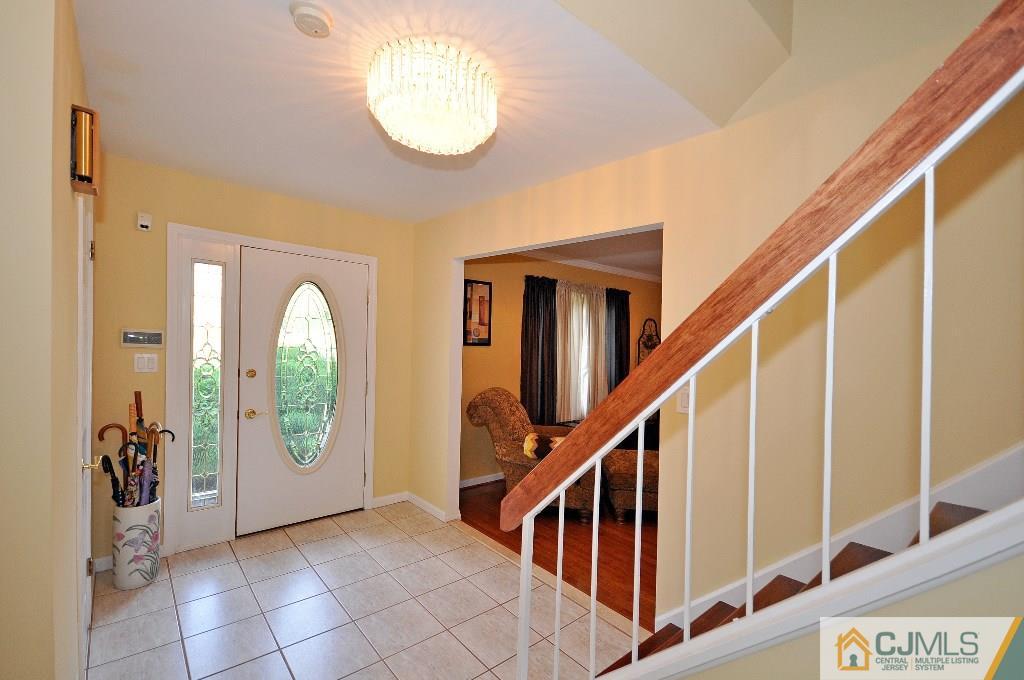 31 La Valencia Road Old Bridge, NJ 08857 - Photo 4 of 25 Gallery Image 4