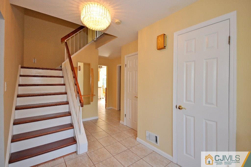 31 La Valencia Road Old Bridge, NJ 08857 - Photo 5 of 25 Gallery Image 5