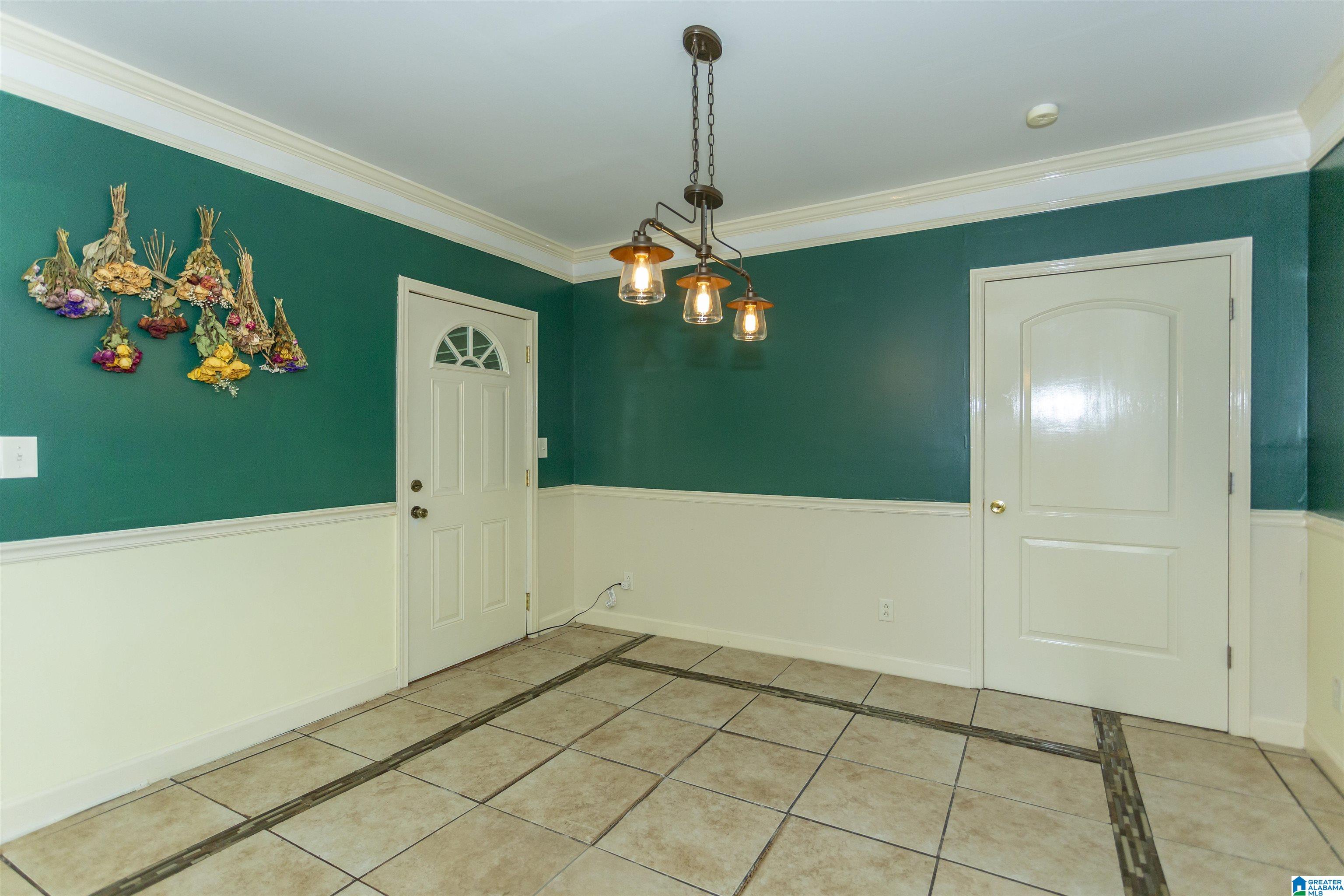 1647 Moncrief Road Gardendale, AL 35071 - Photo 12 of 28