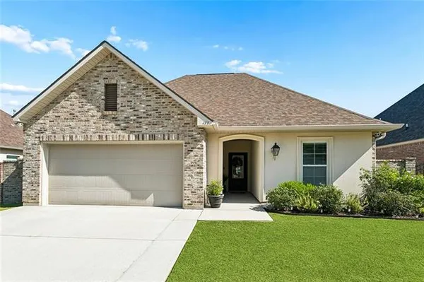 $365,000 | 477 Tiger Avenue, Covington, LA 70433