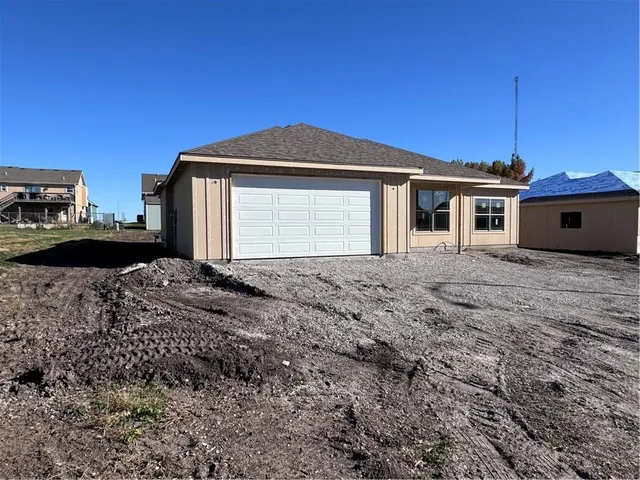 $379,000 | 810 Timberline Drive, Cameron, MO 64429