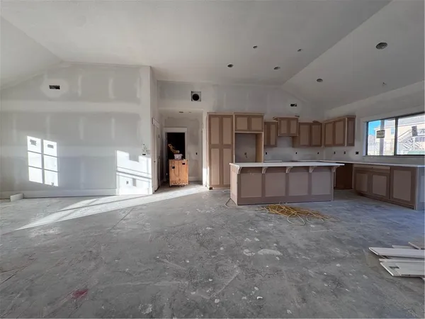 $379,000 | 810 Timberline Drive, Cameron, MO 64429