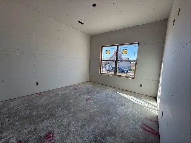 $379,000 | 810 Timberline Drive, Cameron, MO 64429