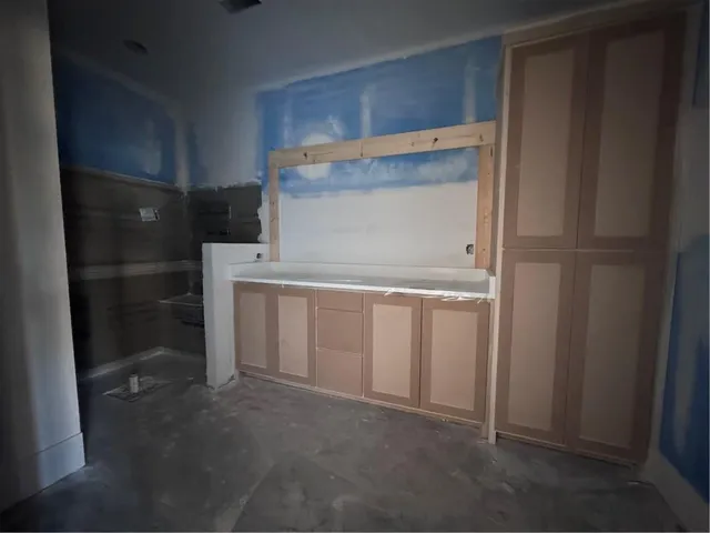 $379,000 | 810 Timberline Drive, Cameron, MO 64429