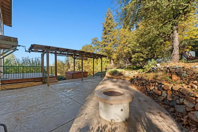 $1,450,000 | 17833 Country Circle, Nevada City, CA 95959