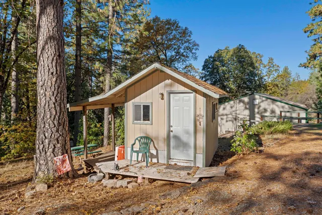 $1,450,000 | 17833 Country Circle, Nevada City, CA 95959