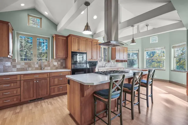 $1,450,000 | 17833 Country Circle, Nevada City, CA 95959