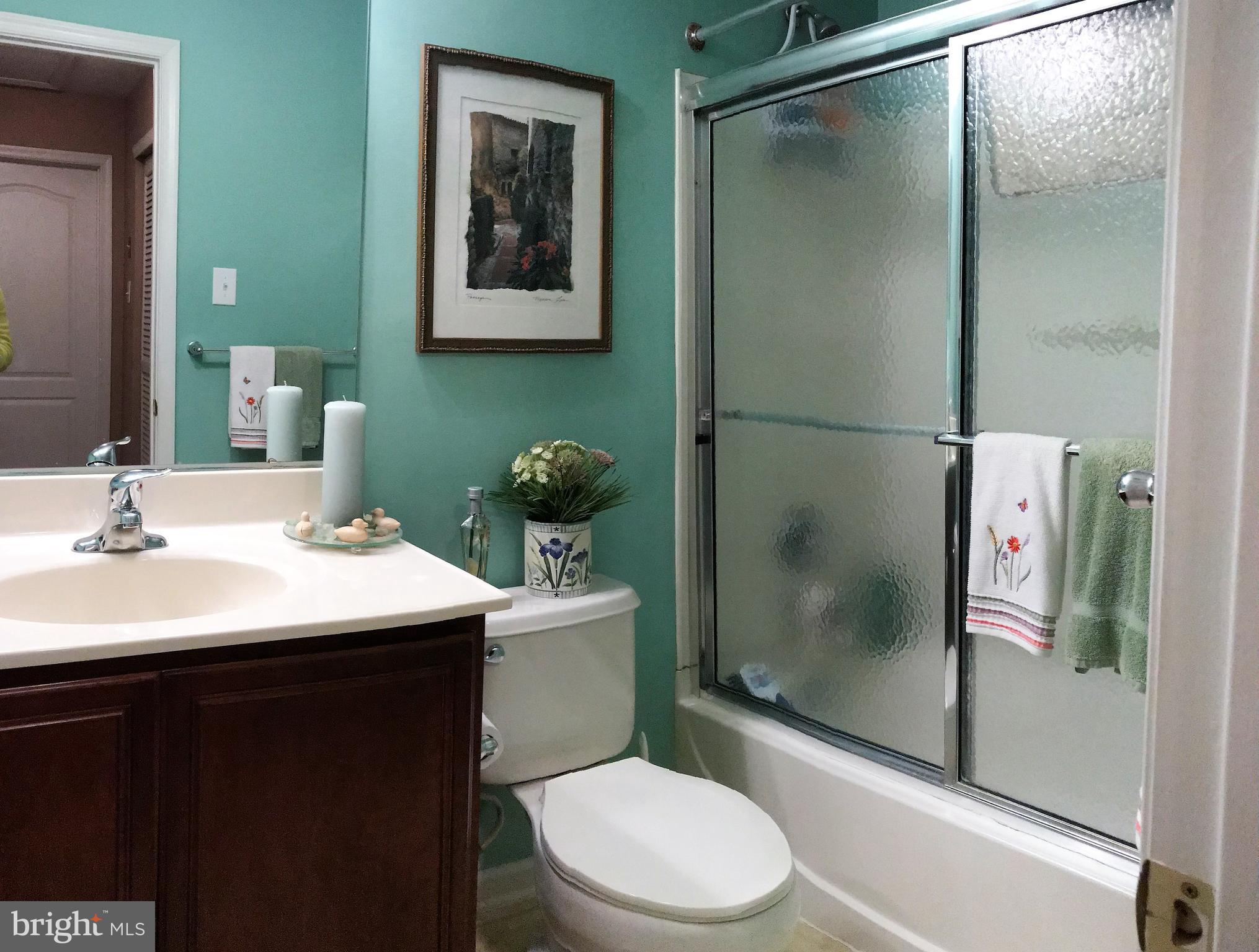 121 Stoyer Road Coatesville, PA 19320 - Photo 22 of 27 2nd Floor Bath