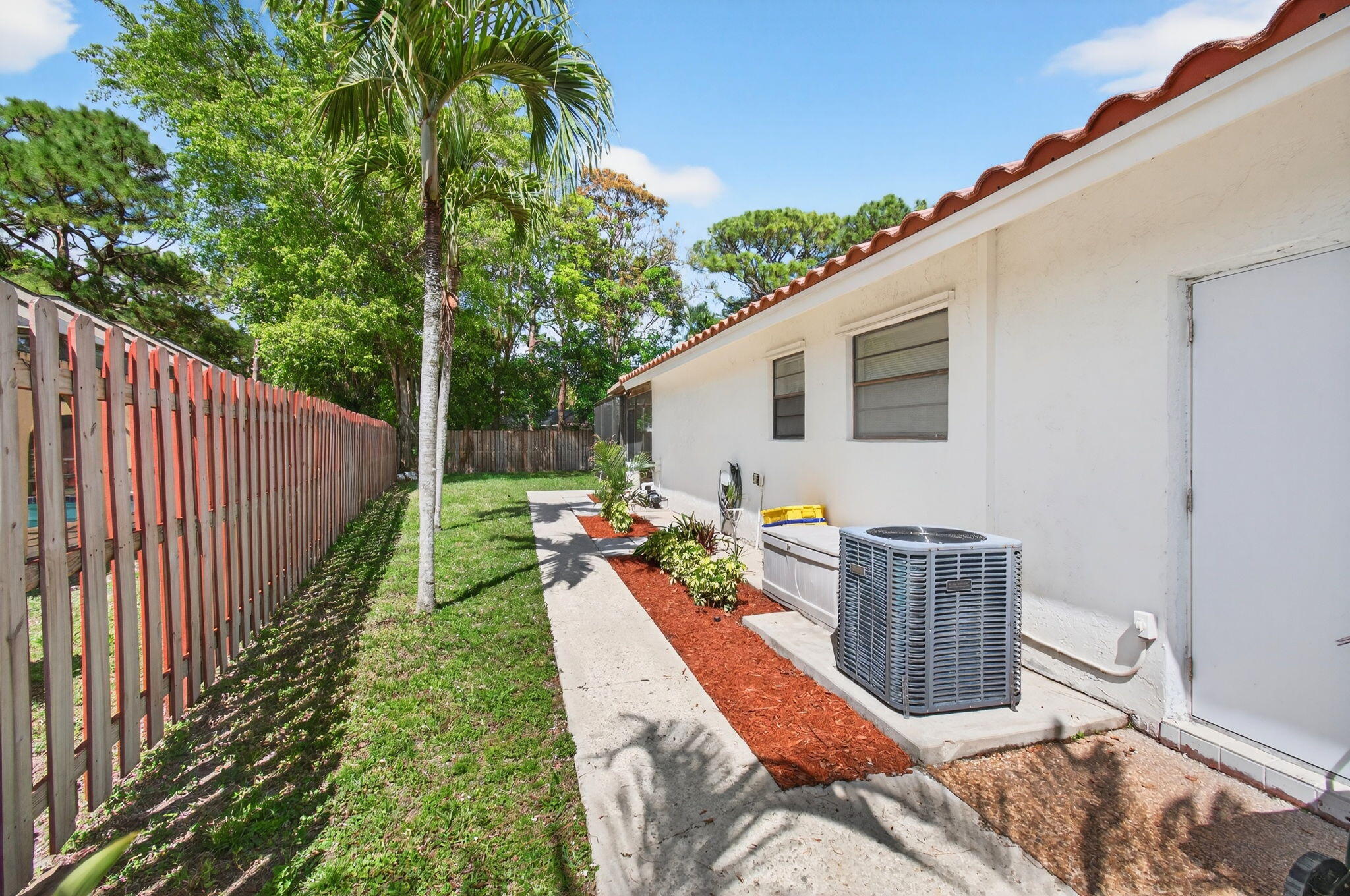2453 Northwest 26th Circle Boca Raton, FL 33431 - Photo 58 of 88 West Side Yard
