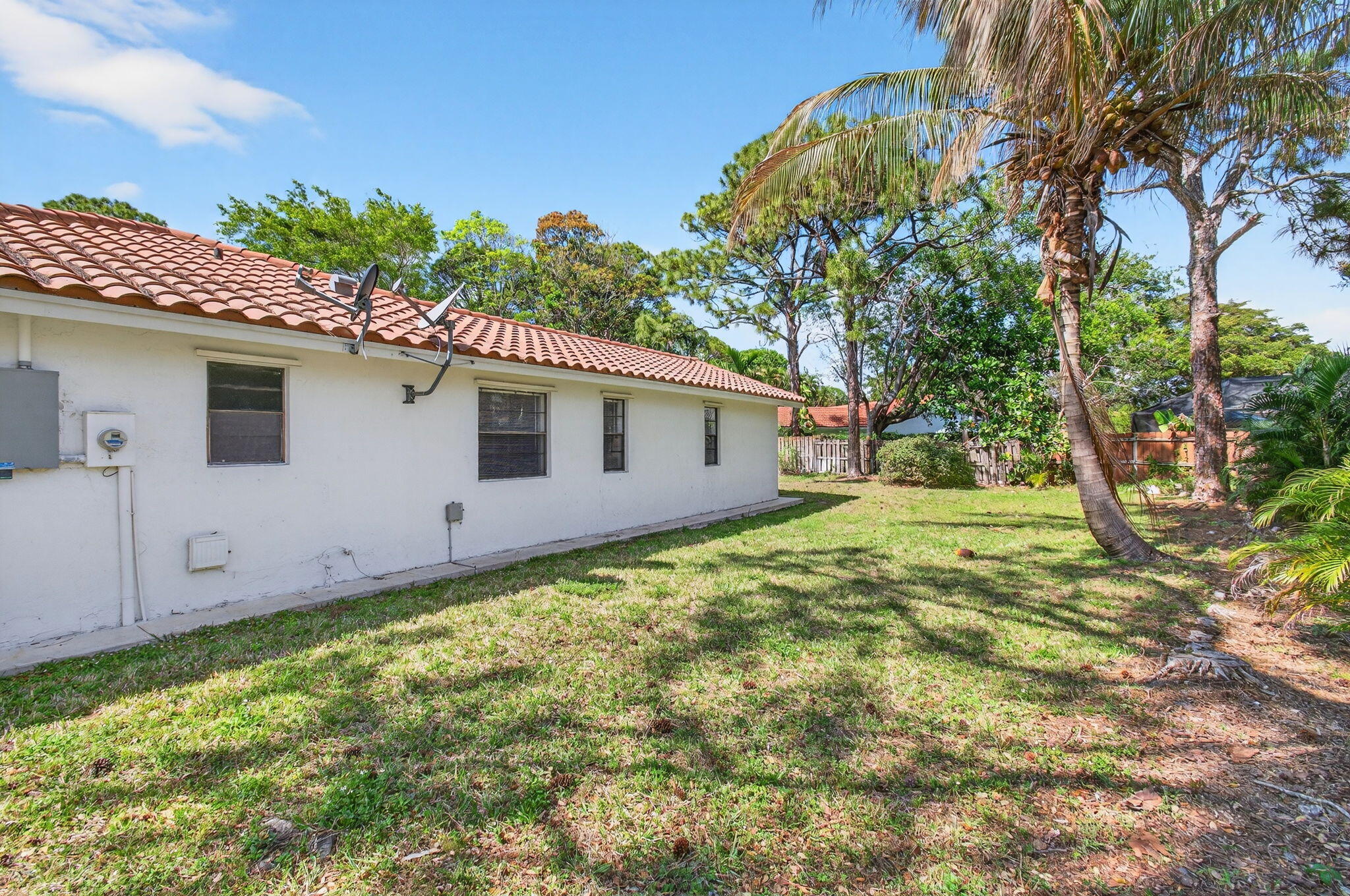 2453 Northwest 26th Circle Boca Raton, FL 33431 - Photo 75 of 88 East Side Yard