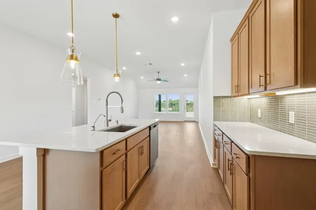 $2,050 | 32342 Sunbeam Drive, Fulshear, TX 77441