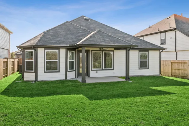 $2,050 | 32342 Sunbeam Drive, Fulshear, TX 77441