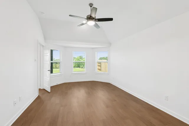 $2,050 | 32342 Sunbeam Drive, Fulshear, TX 77441