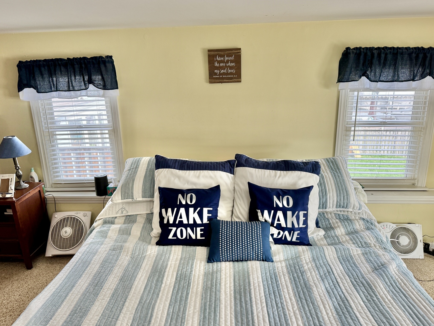 4400 Riverside Drive Crystal Lake, IL 60014 - Photo 11 of 22 a view of a dining room with furniture and wooden floor