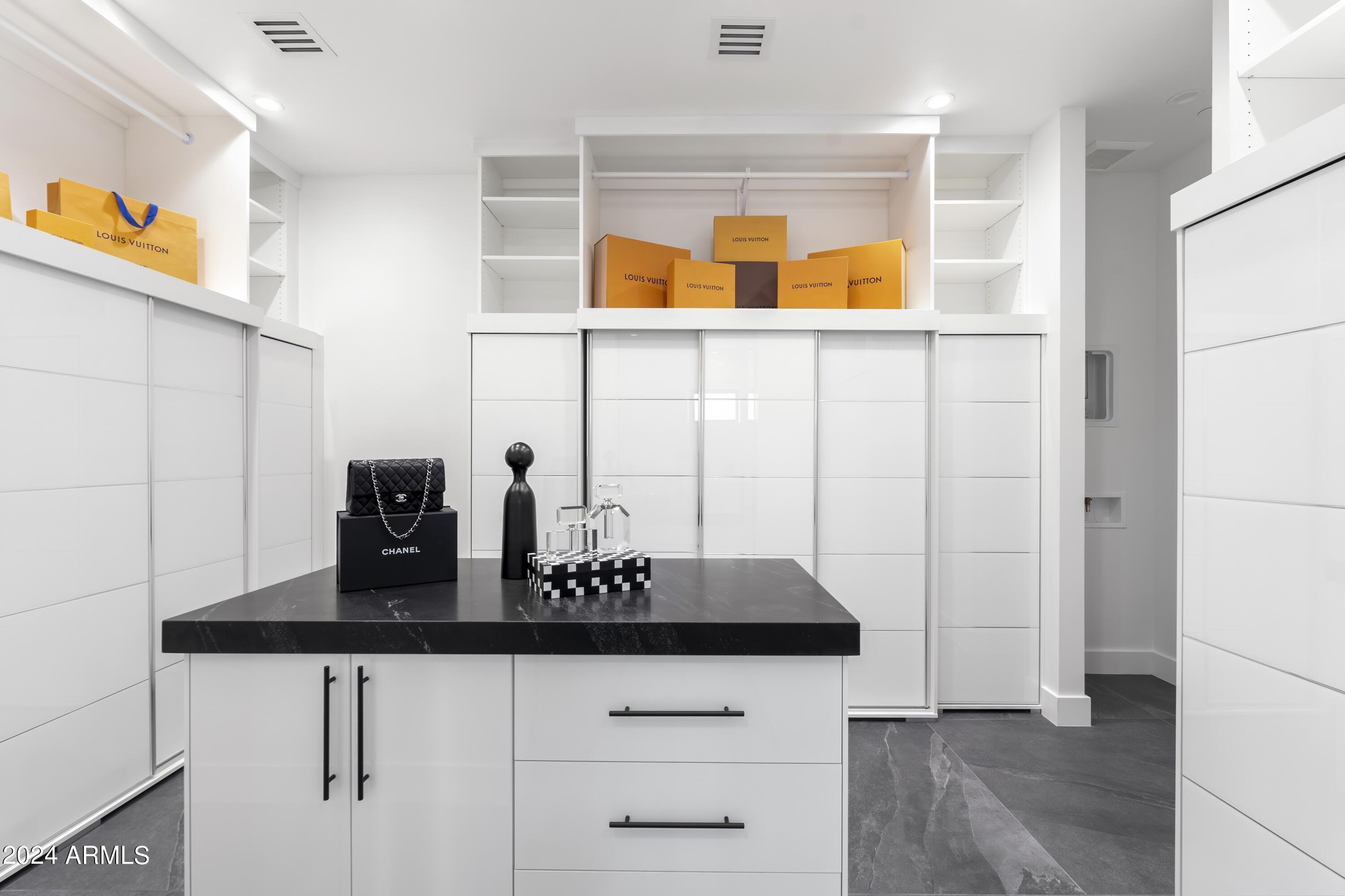 8037 North 7th Avenue Phoenix, AZ 85021 - Photo 33 of 60 052-Walk in Closet