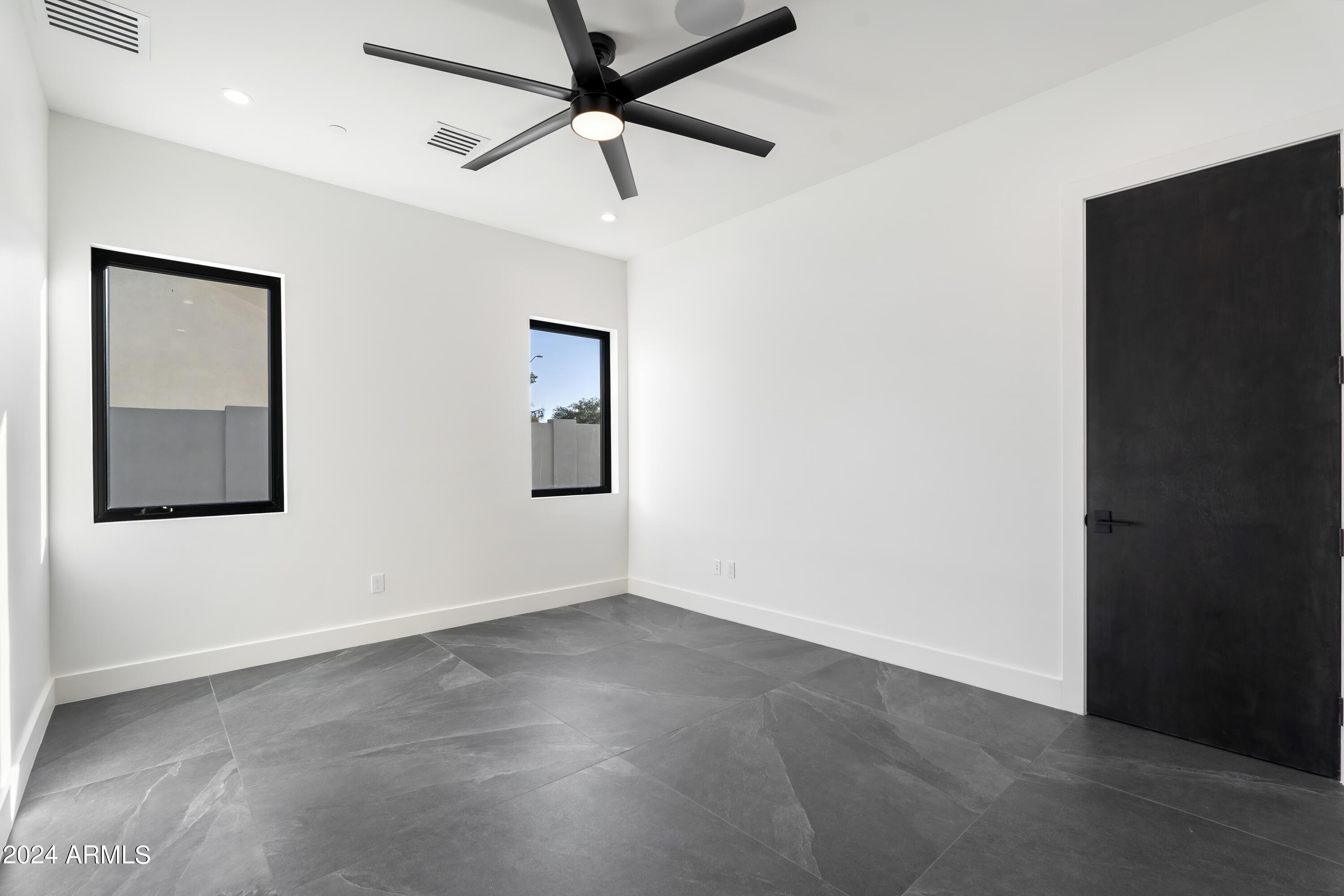 8037 North 7th Avenue Phoenix, AZ 85021 - Photo 40 of 60 061-Office