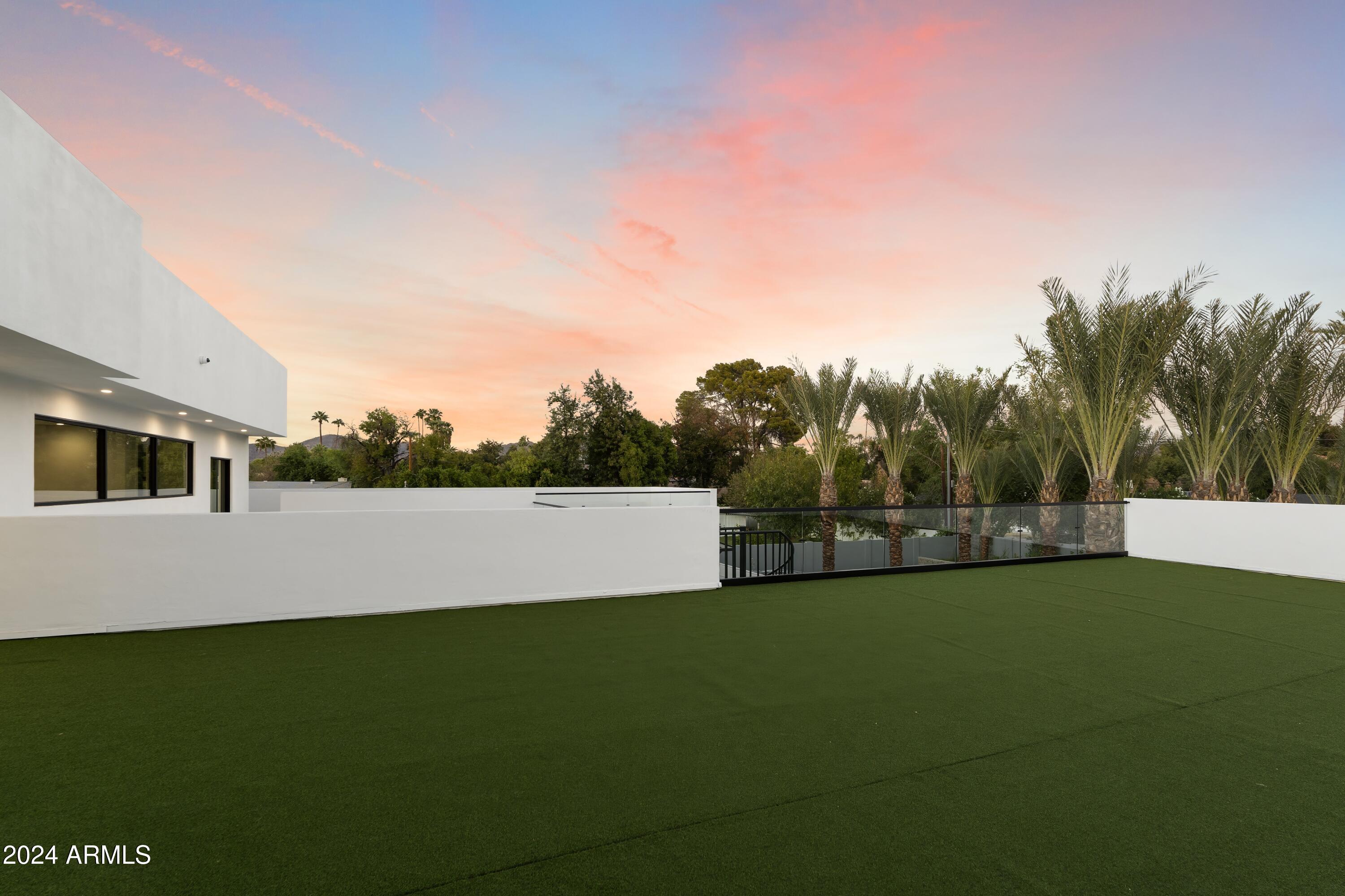 8037 North 7th Avenue Phoenix, AZ 85021 - Photo 56 of 60 093-Balcony