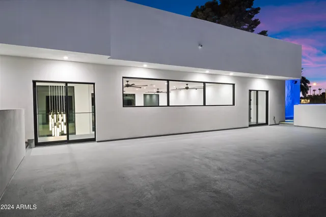 $4,700,000 | 8037 North 7th Avenue, Phoenix, AZ 85021