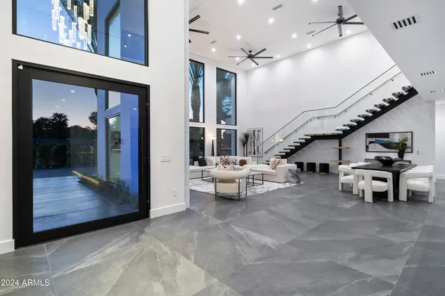 $4,700,000 | 8037 North 7th Avenue, Phoenix, AZ 85021