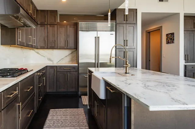 $7,800 | 1616 West End Avenue, Unit 2304, Nashville, TN 37203