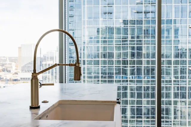 $7,800 | 1616 West End Avenue, Unit 2304, Nashville, TN 37203