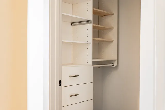 $7,800 | 1616 West End Avenue, Unit 2304, Nashville, TN 37203