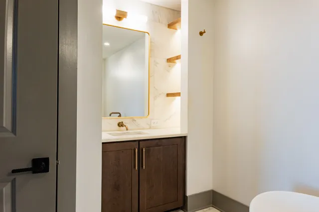 $7,800 | 1616 West End Avenue, Unit 2304, Nashville, TN 37203