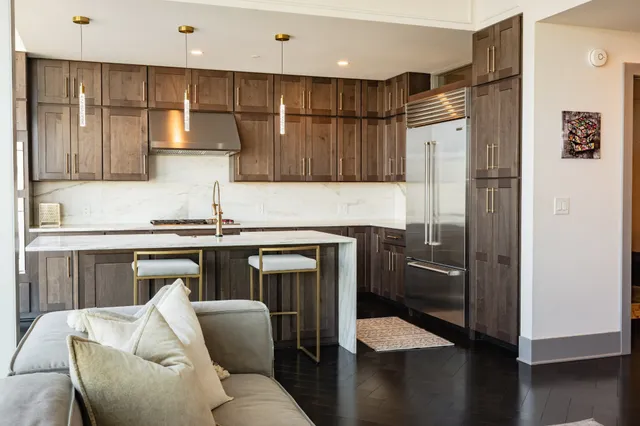 $7,800 | 1616 West End Avenue, Unit 2304, Nashville, TN 37203