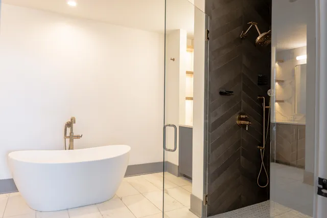 $7,800 | 1616 West End Avenue, Unit 2304, Nashville, TN 37203