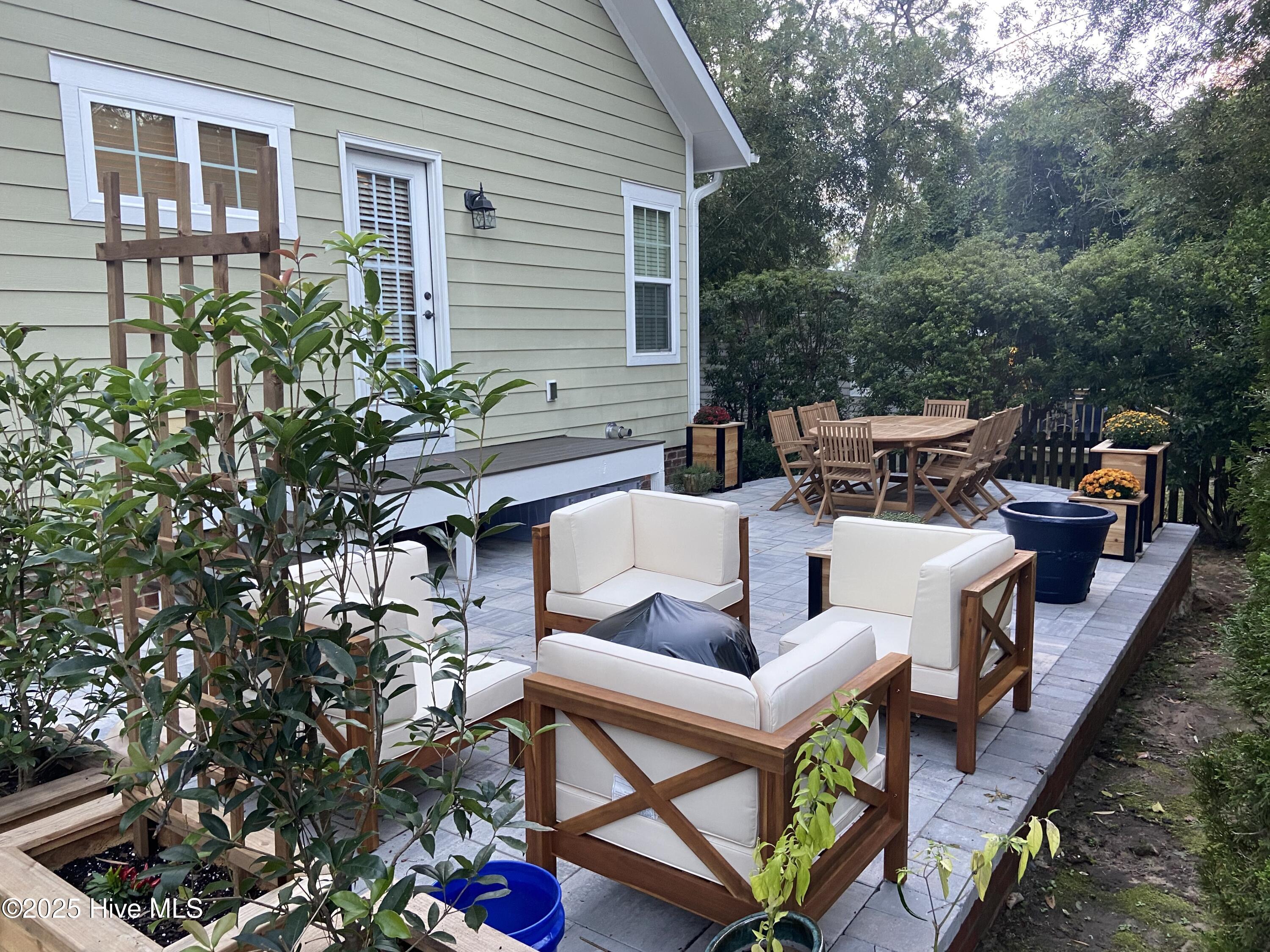 265 East Maine Avenue Southern Pines, NC 28387 - Photo 23 of 25 264 E Maine deck