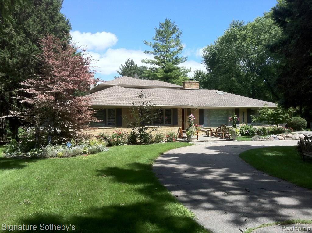 5221 Longmeadow Road Bloomfield Hills, MI 48304 - Photo 1 of 42 5221 LONGMEADOW ROAD
