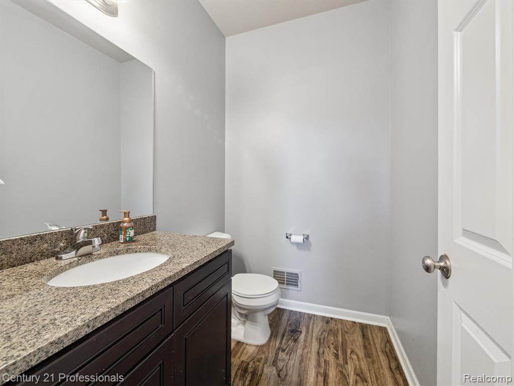 2655 Devondale Road Rochester Hills, MI 48309 - Photo 10 of 59