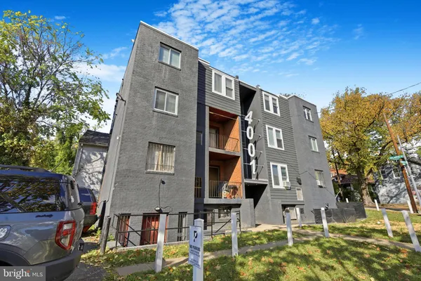 $649,000 | 4001 1st Street Southeast, Washington, DC 20032