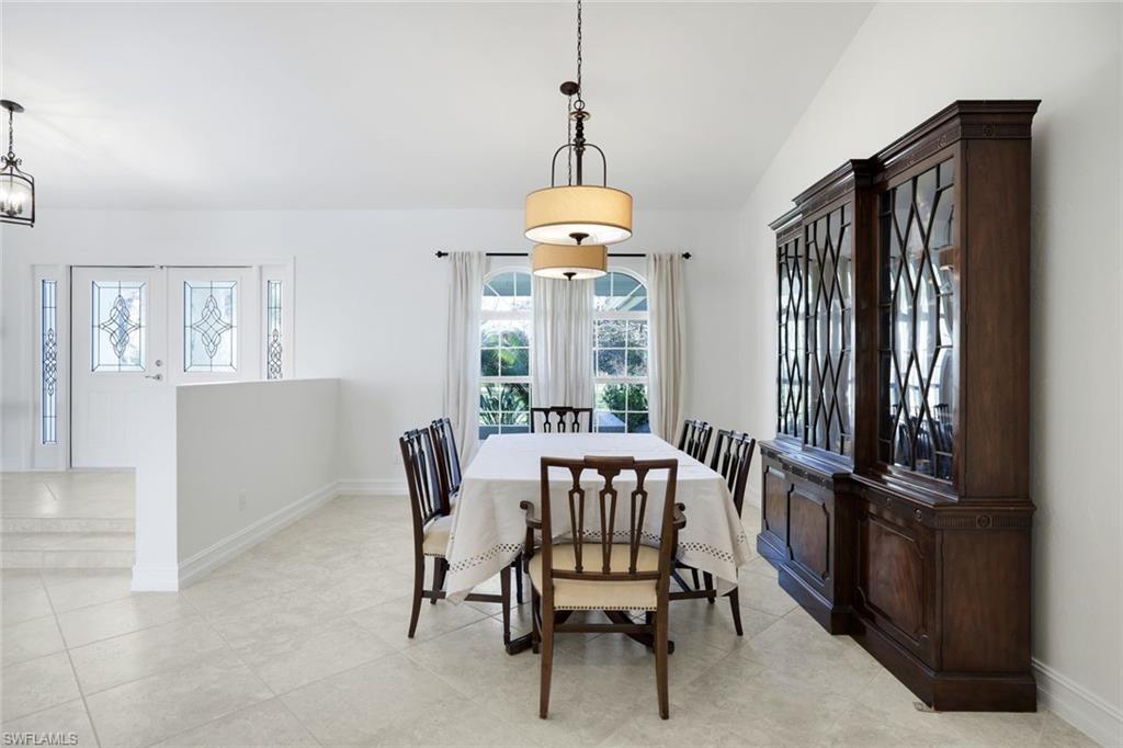 1819 Princess Court Naples, FL 34110 - Photo 10 of 25 Gallery Image 10