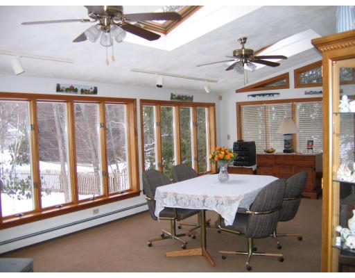 34 Berkeley Road North Andover, MA 01845 - Photo 2 of 19 Gallery Image 2
