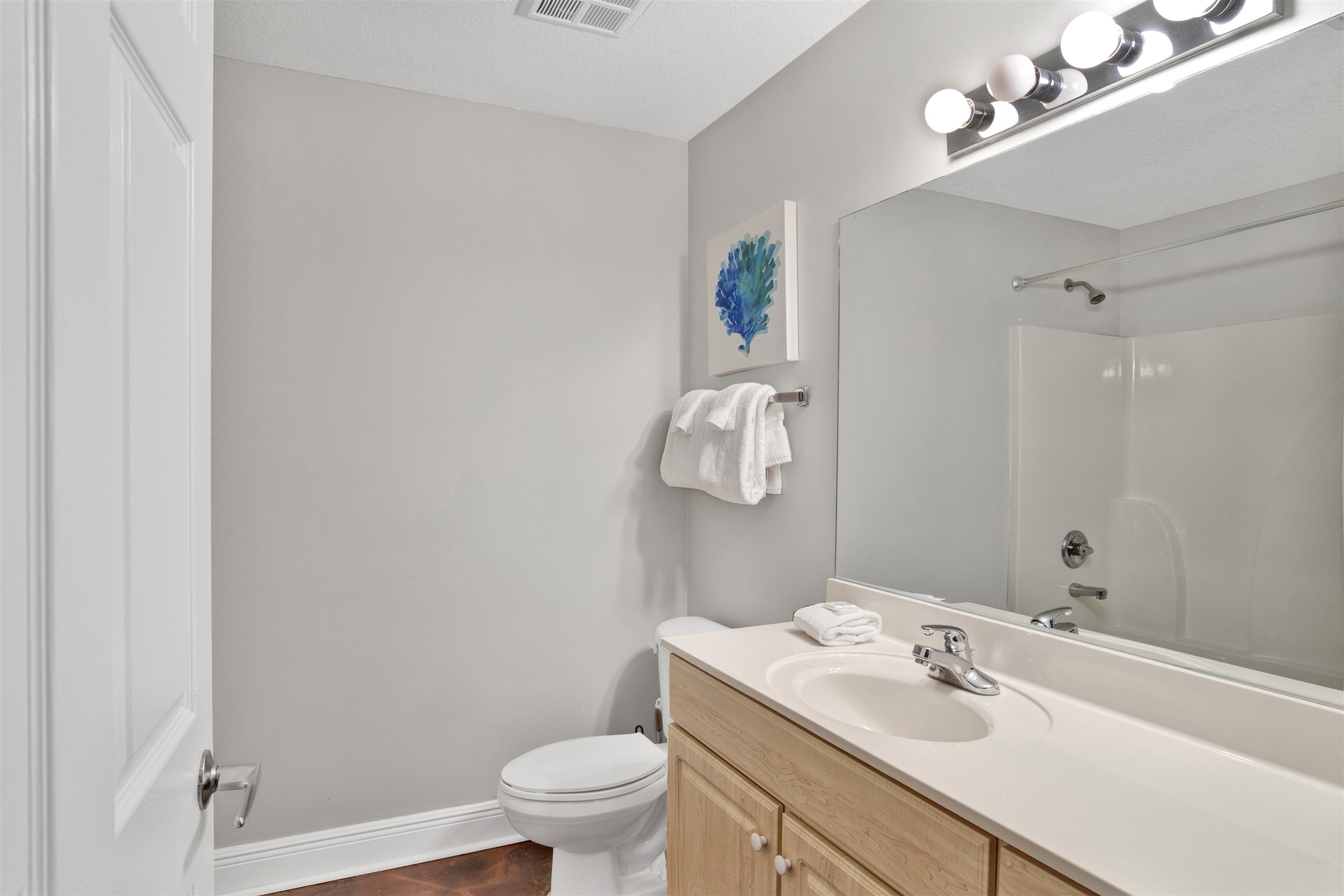 921 West Beach Boulevard, Unit 603 Gulf Shores, AL 36542 - Photo 26 of 26 Bathroom
