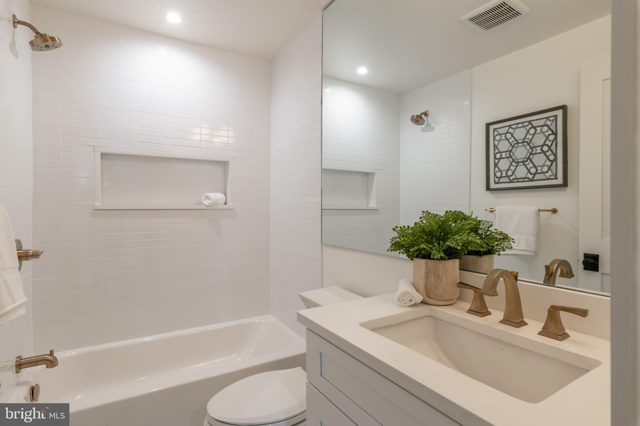 515 F Street Northeast Washington, DC 20002 - Photo 14 of 24