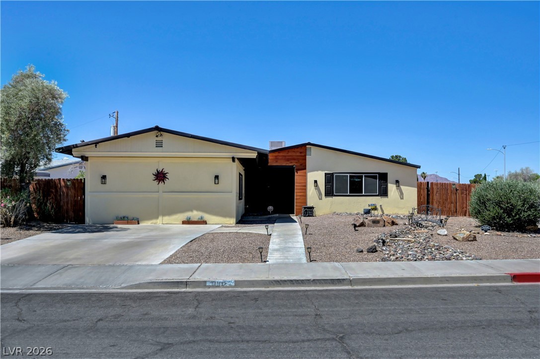 1102 Arapaho Way Boulder City, NV 89005 - Photo 46 of 50