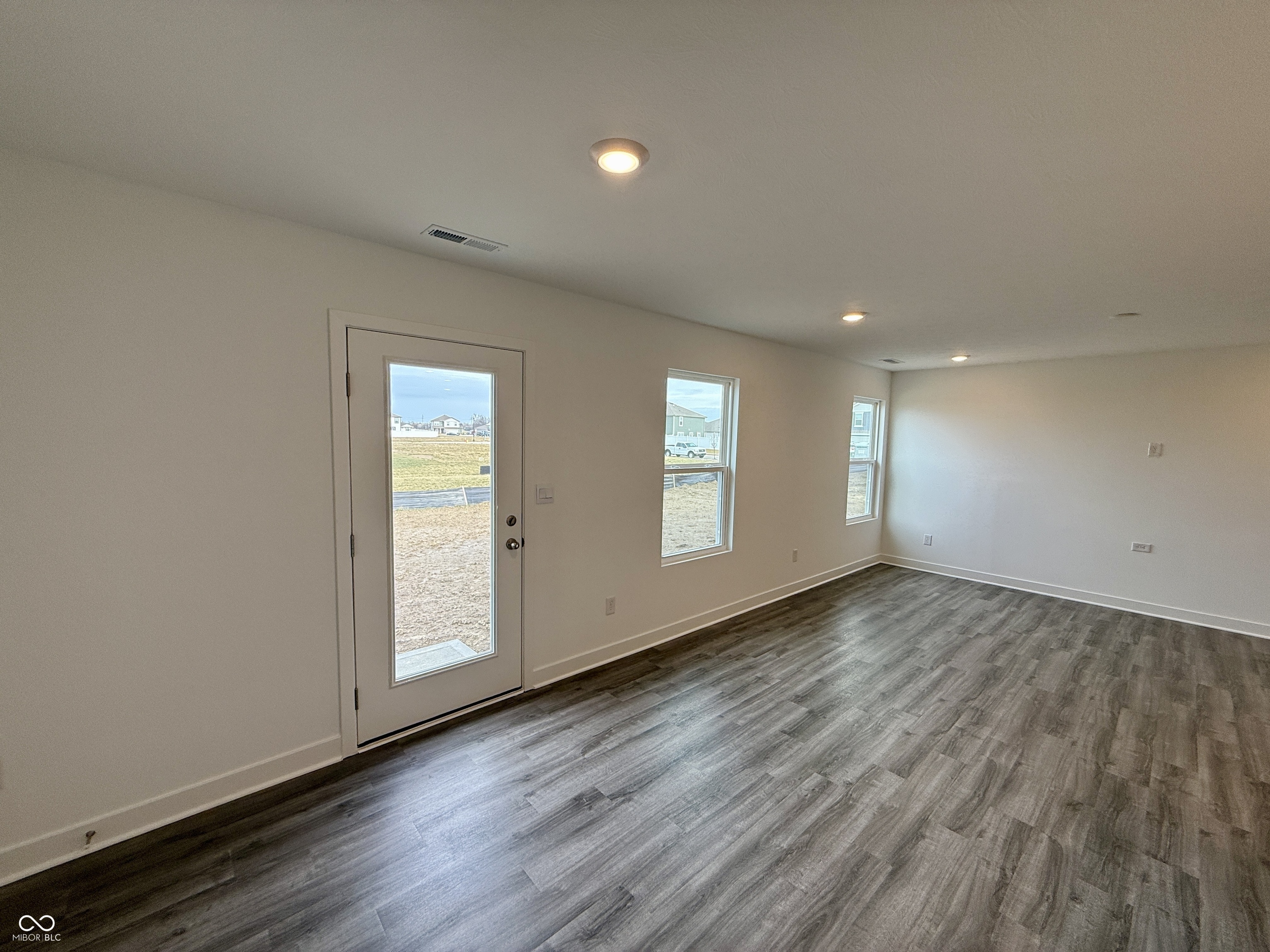 1136 Phillips Drive Greenfield, IN 46140 - Photo 5 of 21