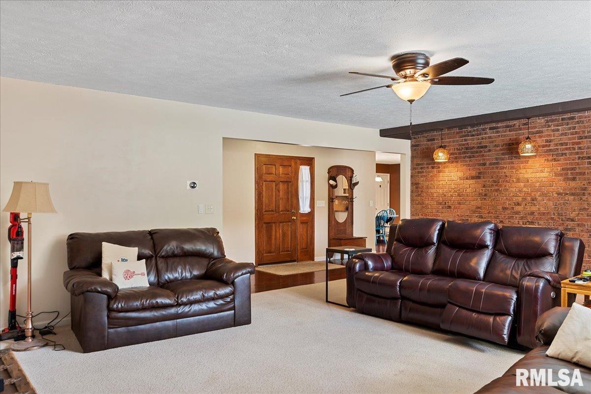 45 Merlin Drive Rochester, IL 62563 - Photo 12 of 50