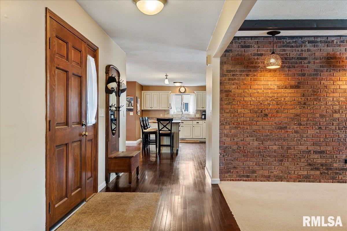 45 Merlin Drive Rochester, IL 62563 - Photo 8 of 50