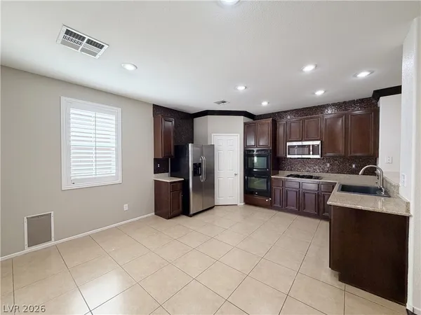 $1,995 | 7209 Huckaby Avenue, Las Vegas, NV 89179