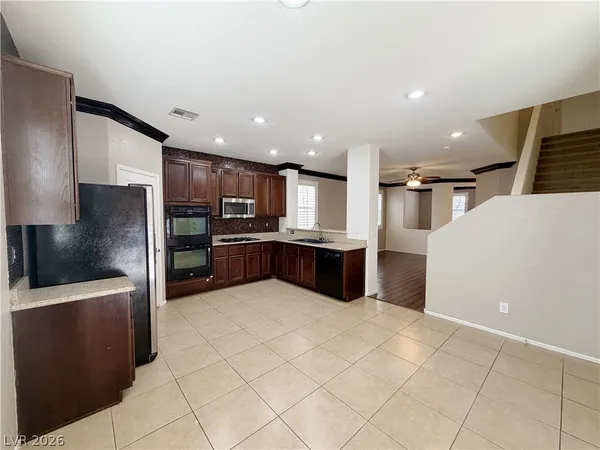 $1,995 | 7209 Huckaby Avenue, Las Vegas, NV 89179