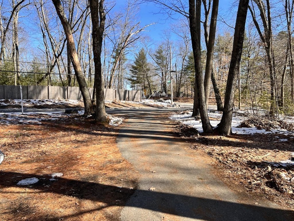174 River Road East Hudson, MA 01749 - Photo 5 of 8 Gallery Image 5