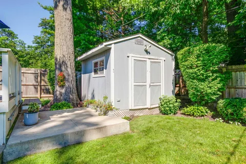 $995,000 | 502 East Scranton Avenue, Lake Bluff, IL 60044
