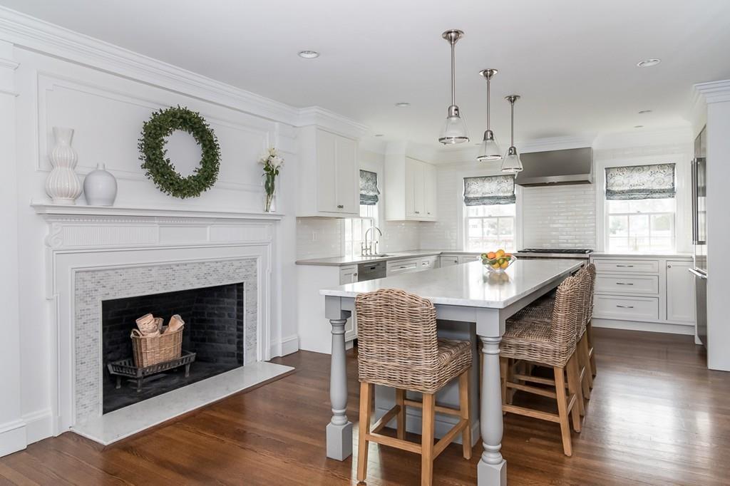 151 Cliff Road Wellesley, MA 02481 - Photo 6 of 20