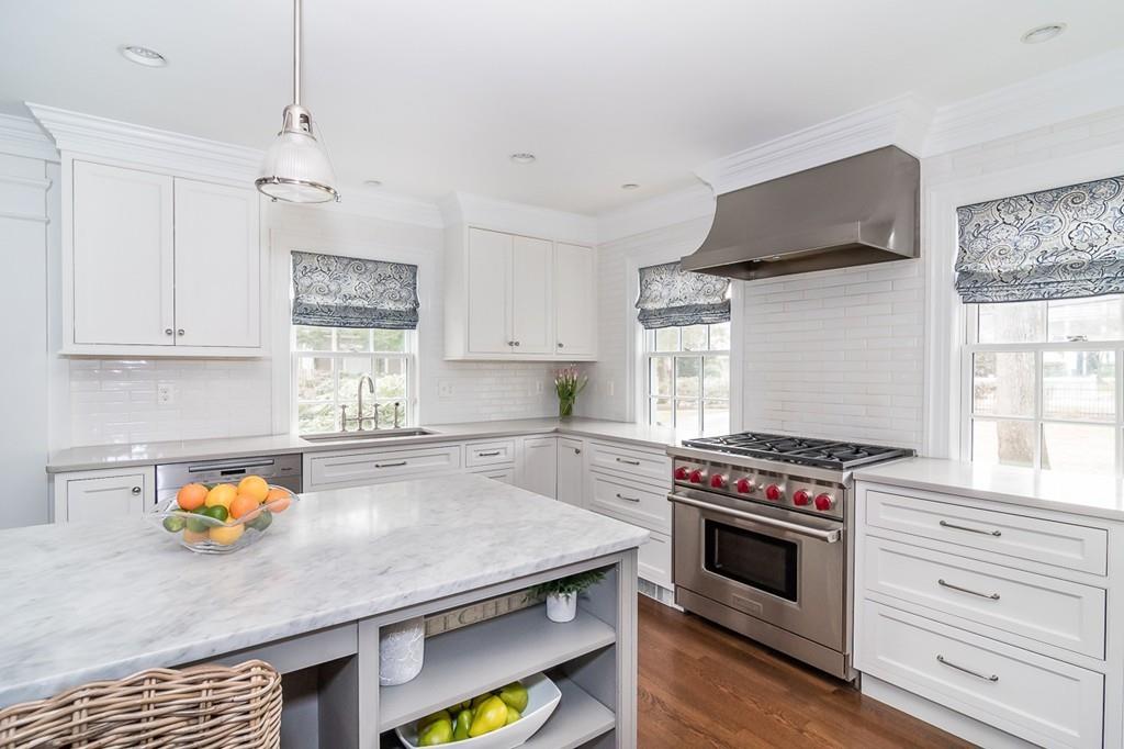 151 Cliff Road Wellesley, MA 02481 - Photo 7 of 20