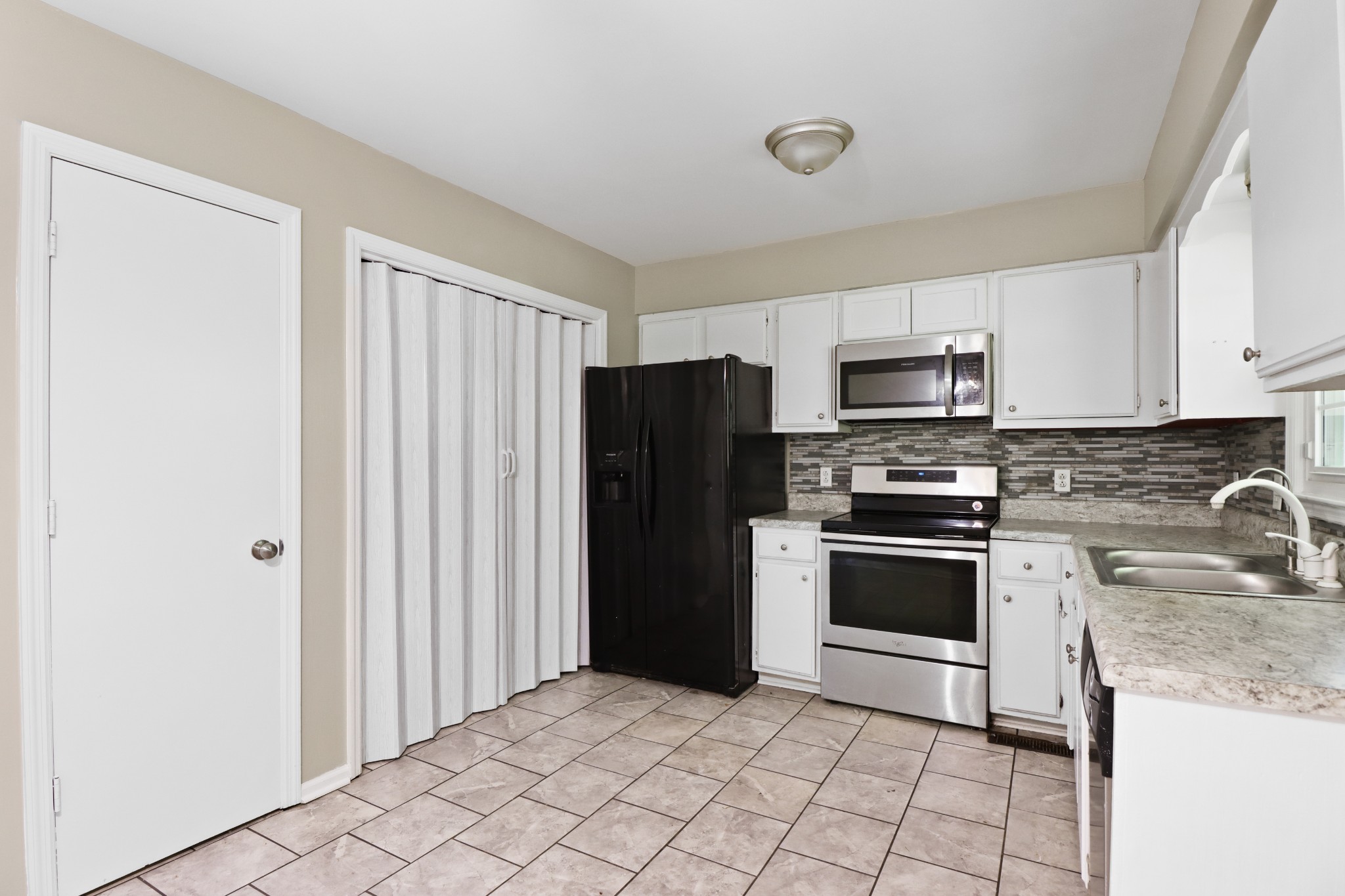 4242 Kinneys Road Springfield, TN 37172 - Photo 11 of 18 Gallery Image 11