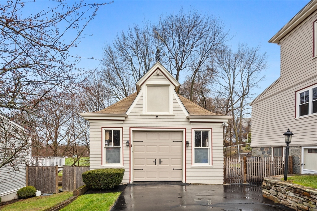 17 Bates Road Milton, MA 02186 - Photo 31 of 33